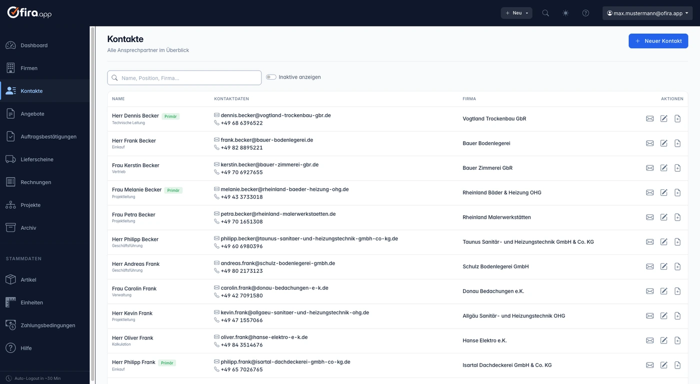 Kontakt-Detailansicht in Ofira.app: Ansprechpartner mit Anrede, Position und allen zugehörigen Dokumenten