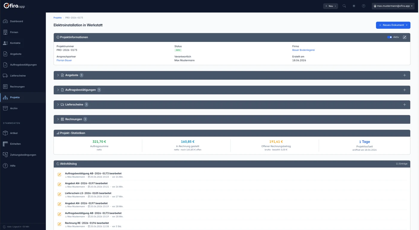 Projekt-Detailansicht in Ofira.app: zugehörige Belege, Projekt-Statistik und Aktivitätslog